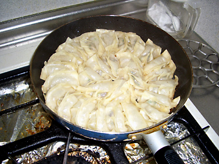 餃子は家で作るのが一番美味しい