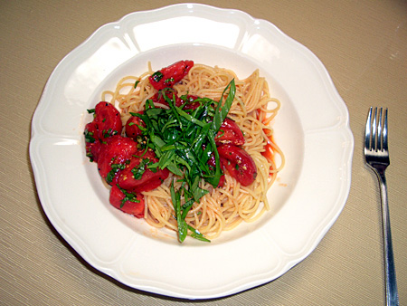 トマトの冷製カッペリーニ