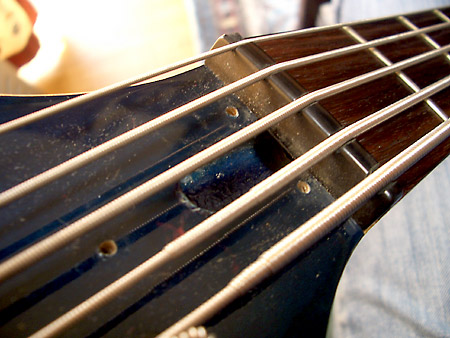 AriaProII AVANTE Series 5-strings Bass - DoromPATIO