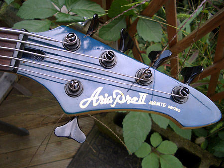 AriaProII AVANTE Series 5-strings Bass - DoromPATIO