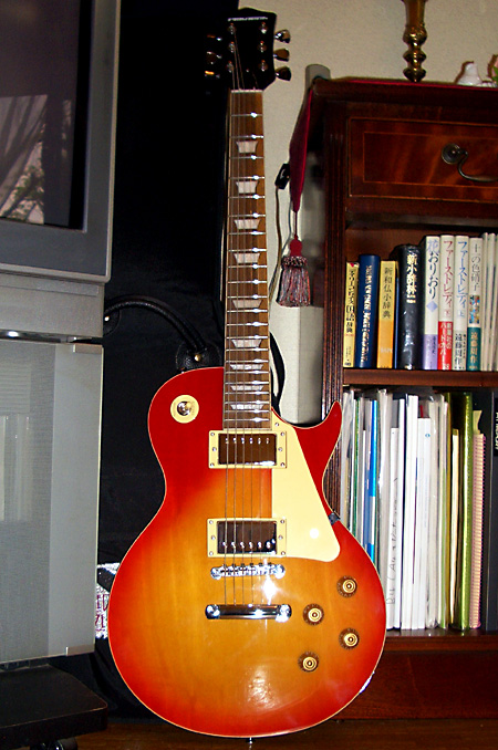 Tips of Guitars - DoromPATIO