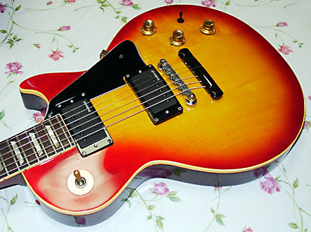 Gibson Les Paul Deluxe - DoromPATIO