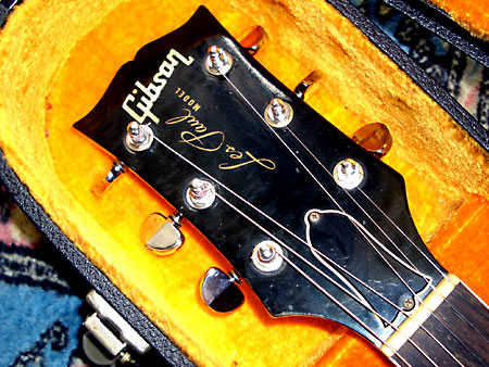 Gibson Les Paul Deluxe - DoromPATIO