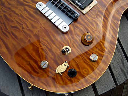 Ornetts GM8R(GLD) - DoromPATIO