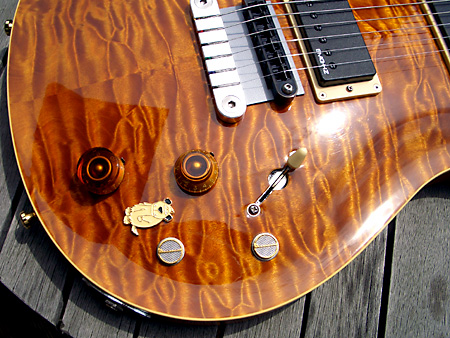 Ornetts GM8R(GLD) - DoromPATIO